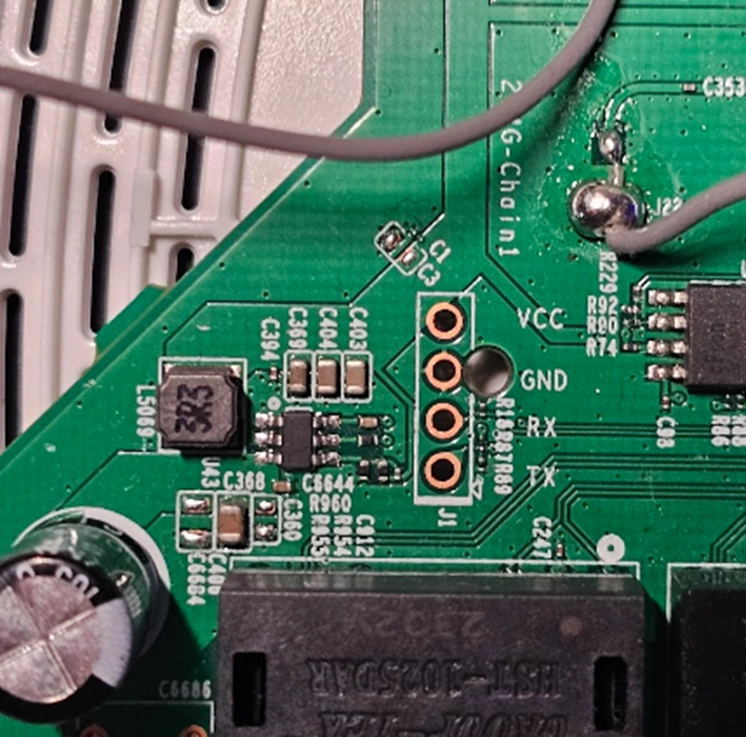 board showing vcc, rx, tx, and gnd connectors